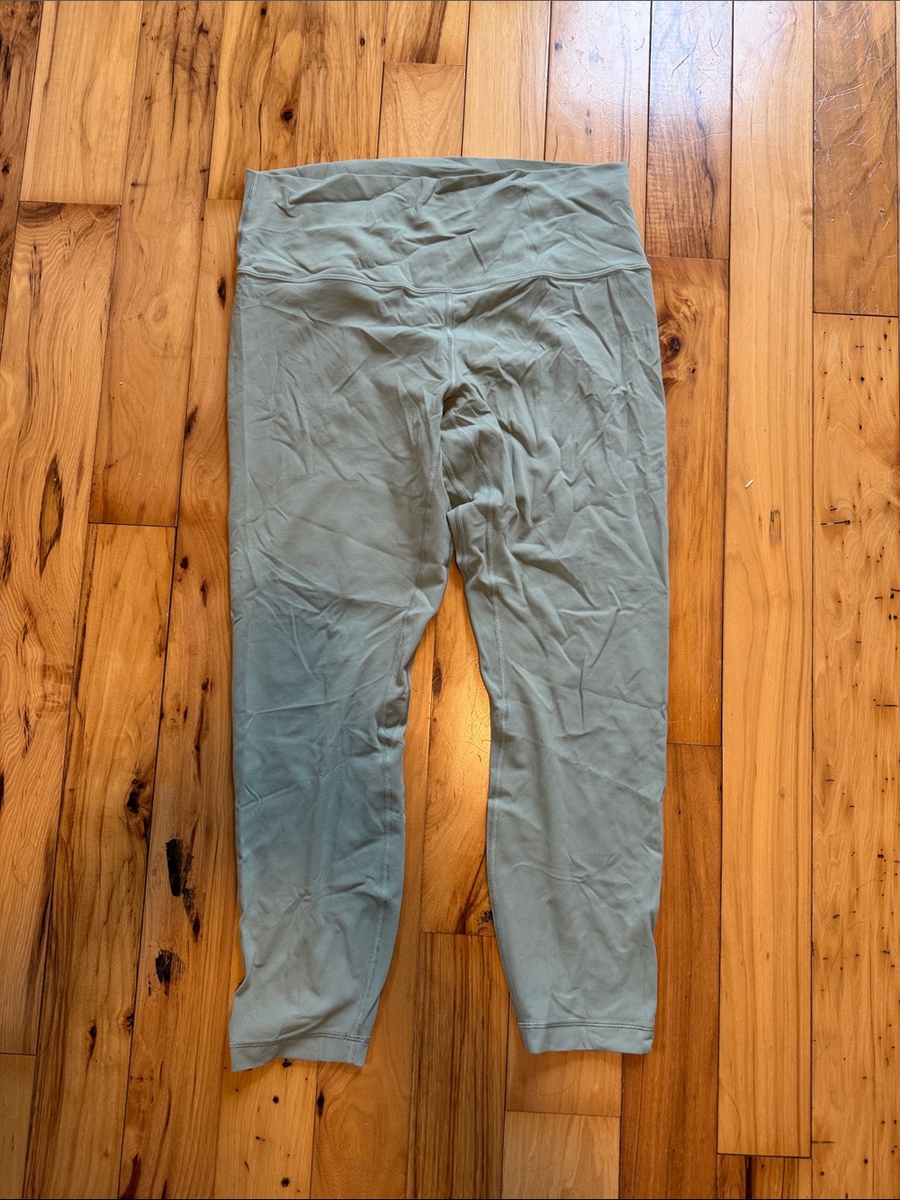 Womens soft lululemon High-Waist Leggings in Sage Green size 12